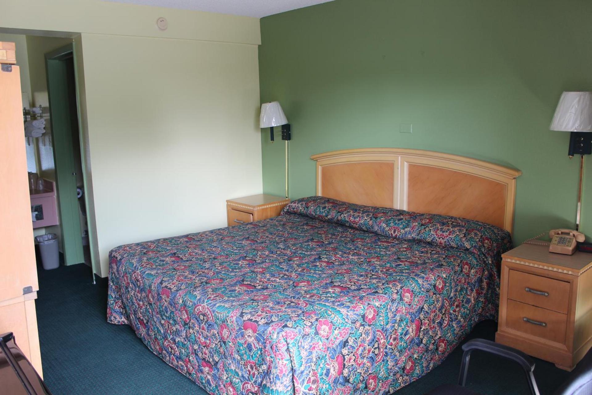 Travelers Inn Gainesville photo 5