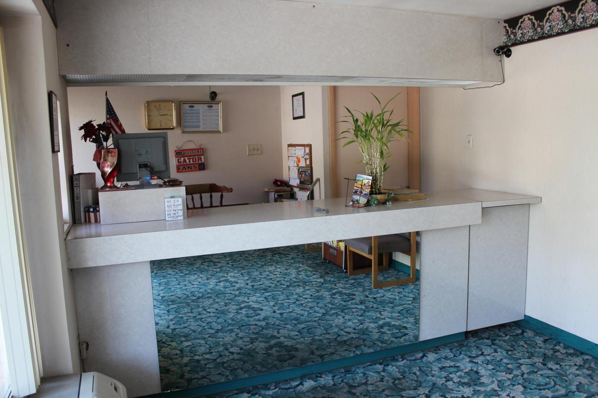 Travelers Inn Gainesville photo 7