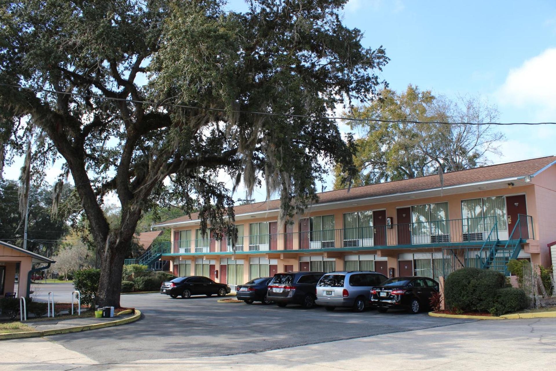 Travelers Inn Gainesville photo 4
