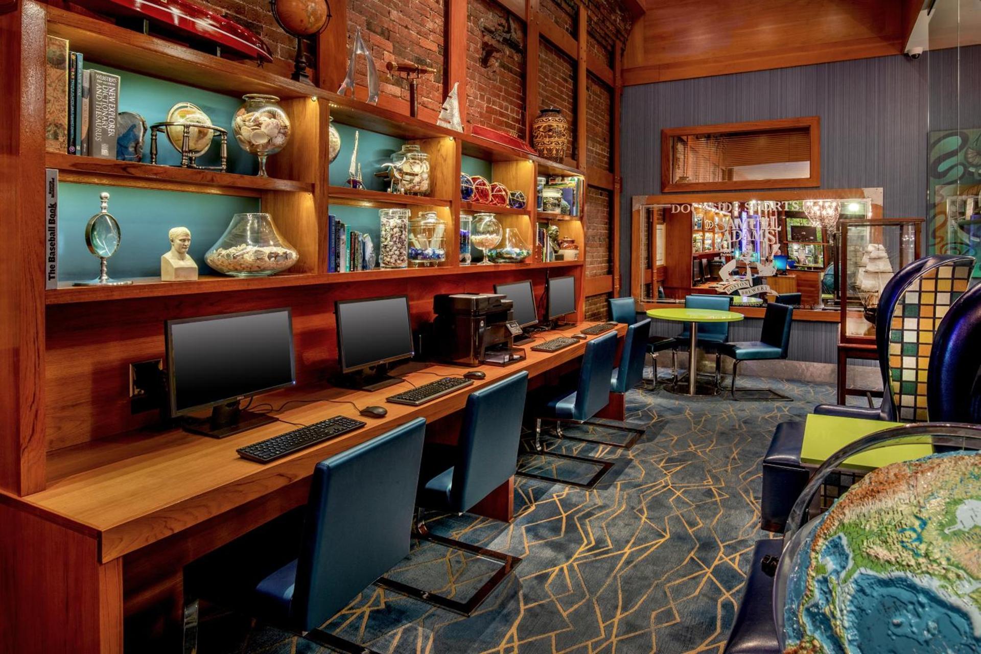 Harborside Inn photo 13