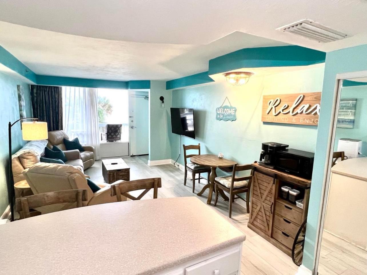 Daytona Beach Resort Oceanfront 1 Bedroom Suite, 2 Queen Beds photo 22
