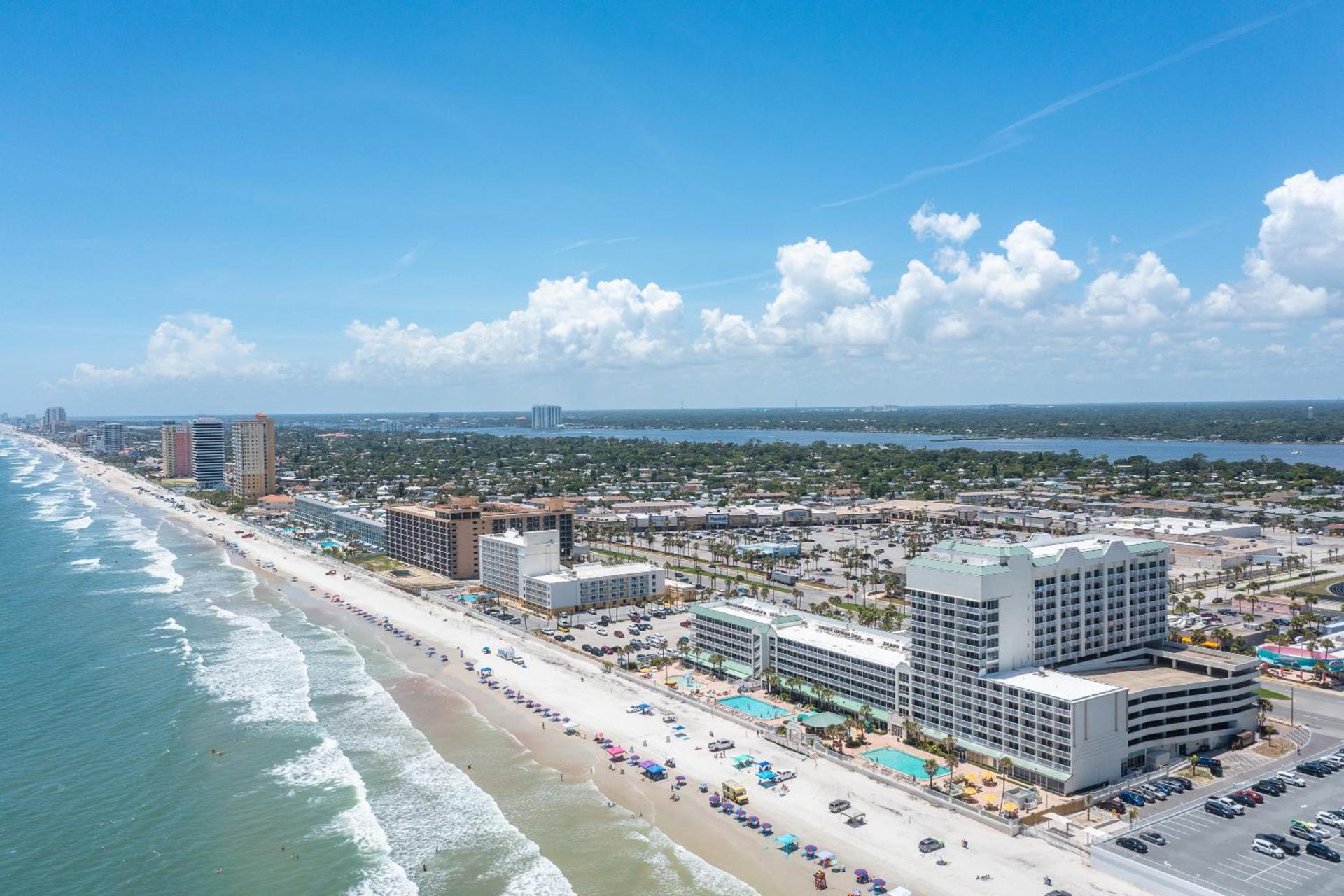Daytona Beach Resort Oceanfront 1 Bedroom Suite, 2 Queen Beds photo 5