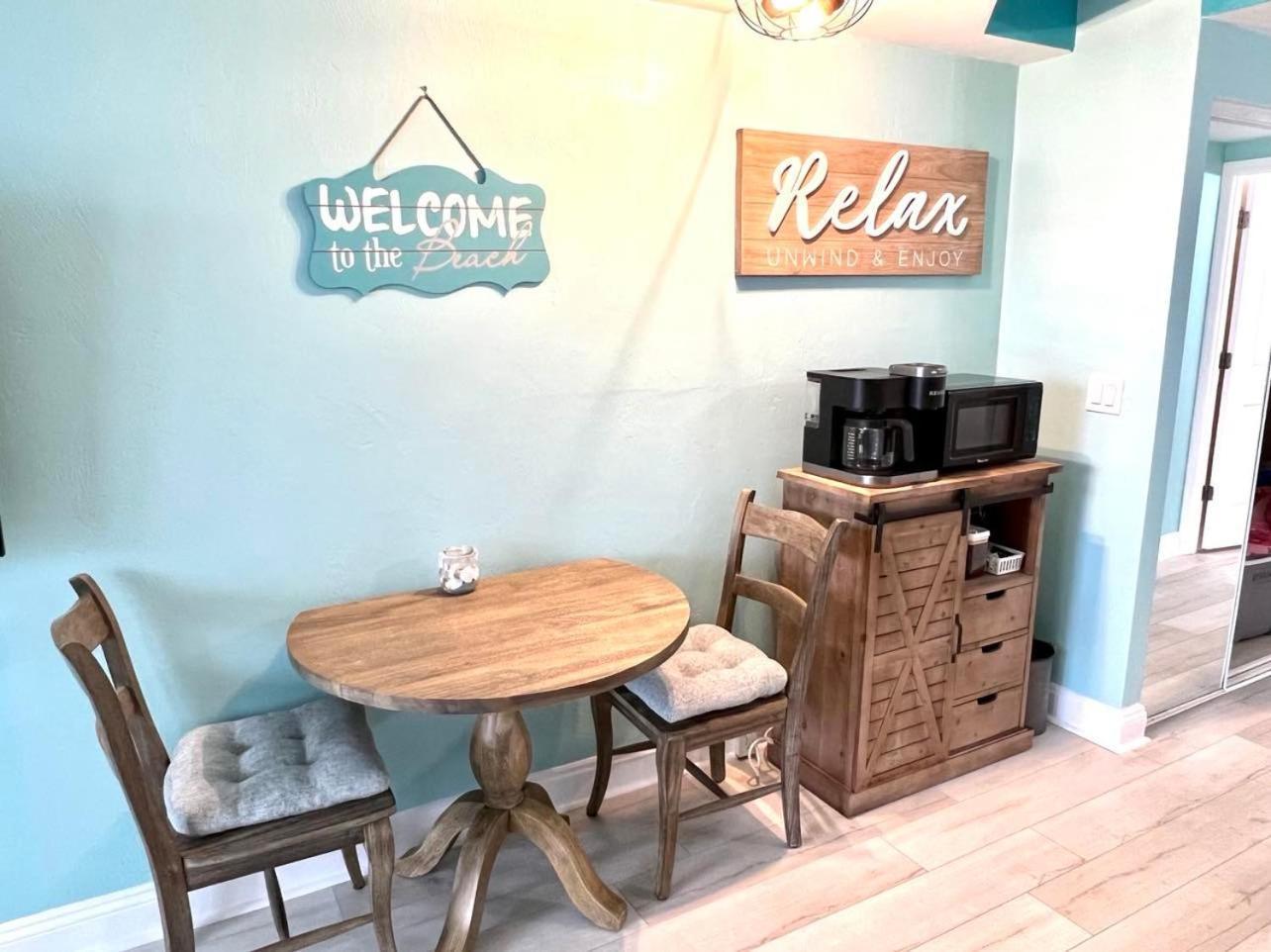 Daytona Beach Resort Oceanfront 1 Bedroom Suite, 2 Queen Beds photo 8