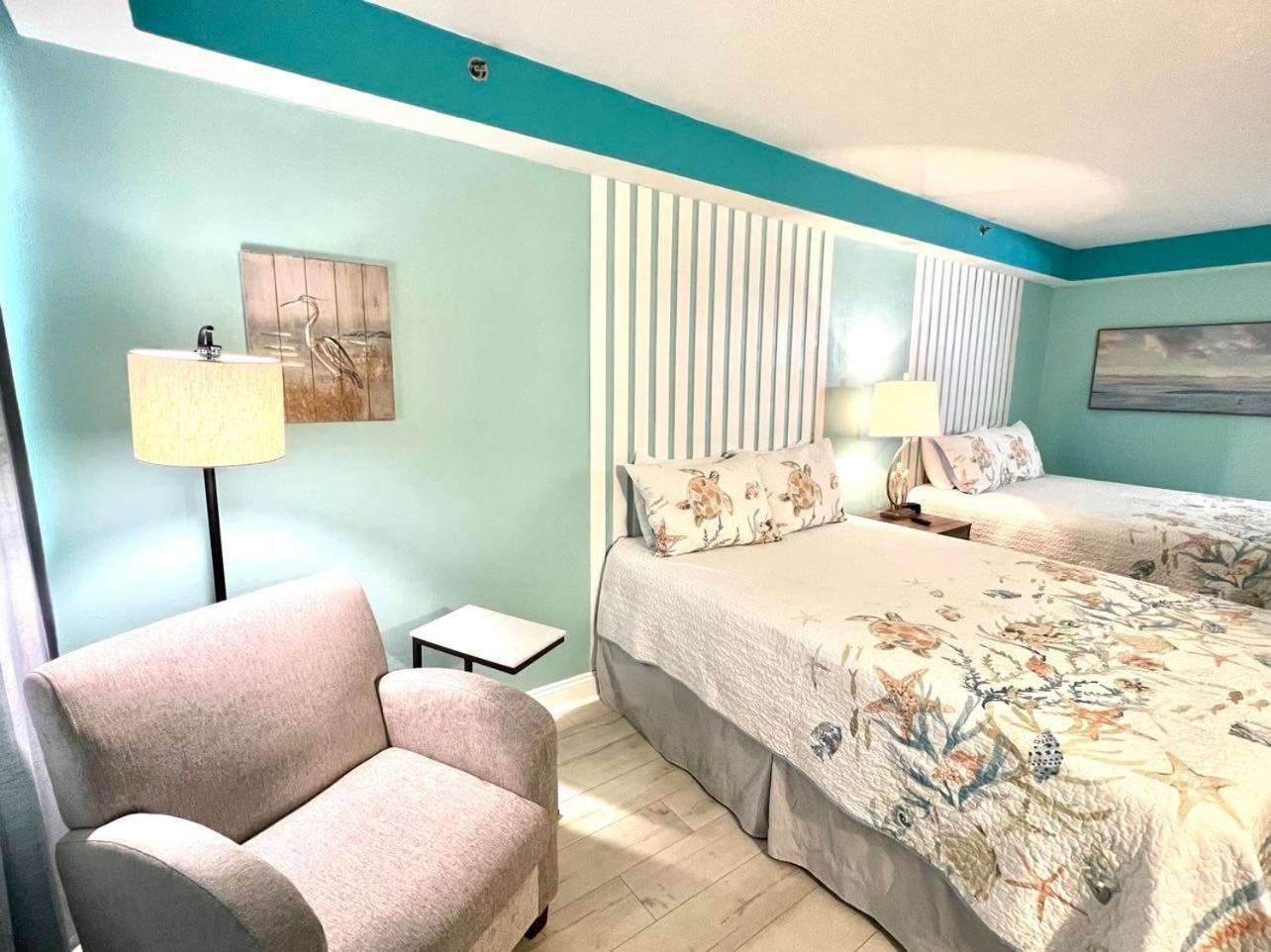 Daytona Beach Resort Oceanfront 1 Bedroom Suite, 2 Queen Beds photo 13