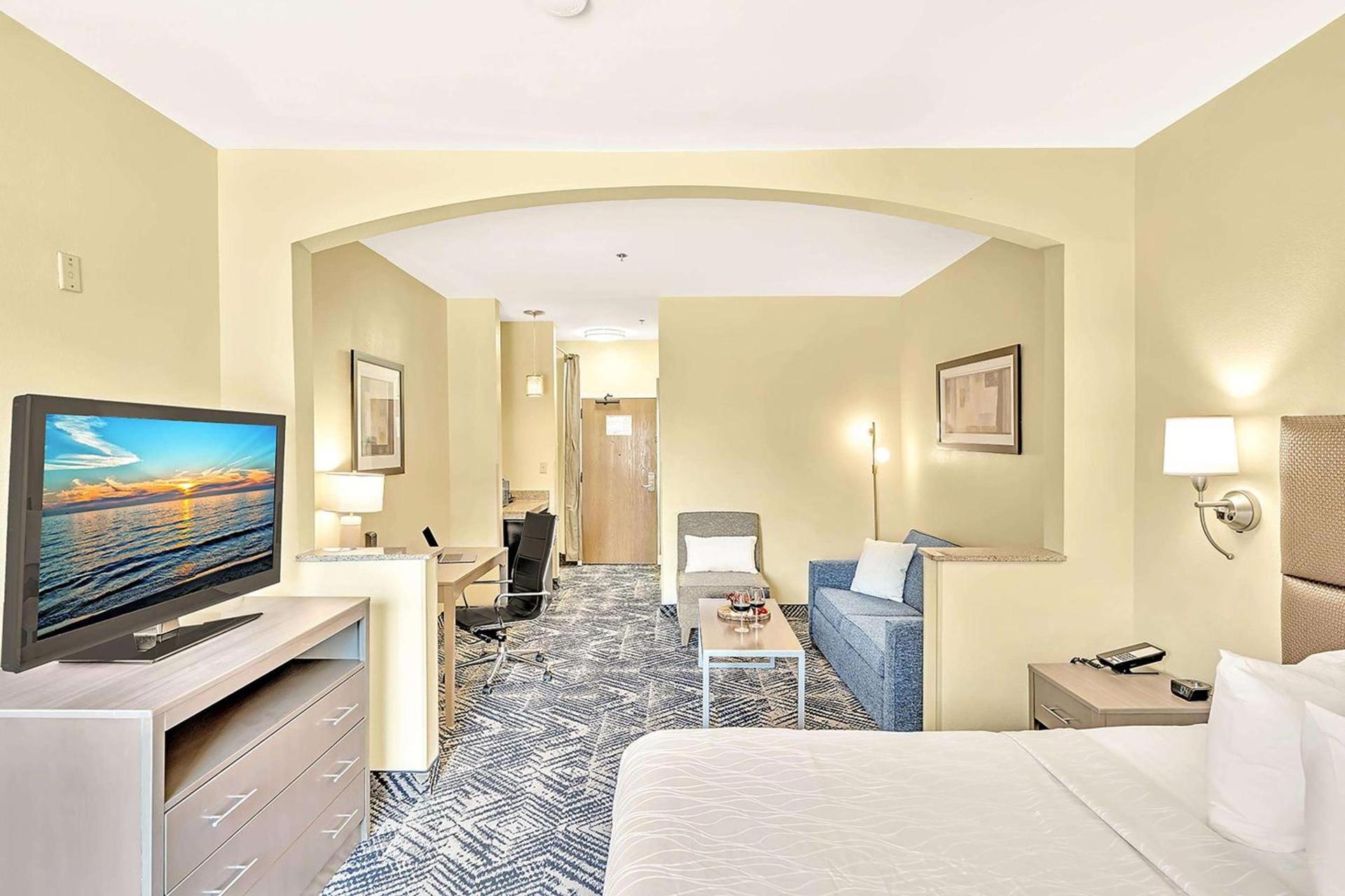 Best Western Plus Lewisville Flower Mound photo 18