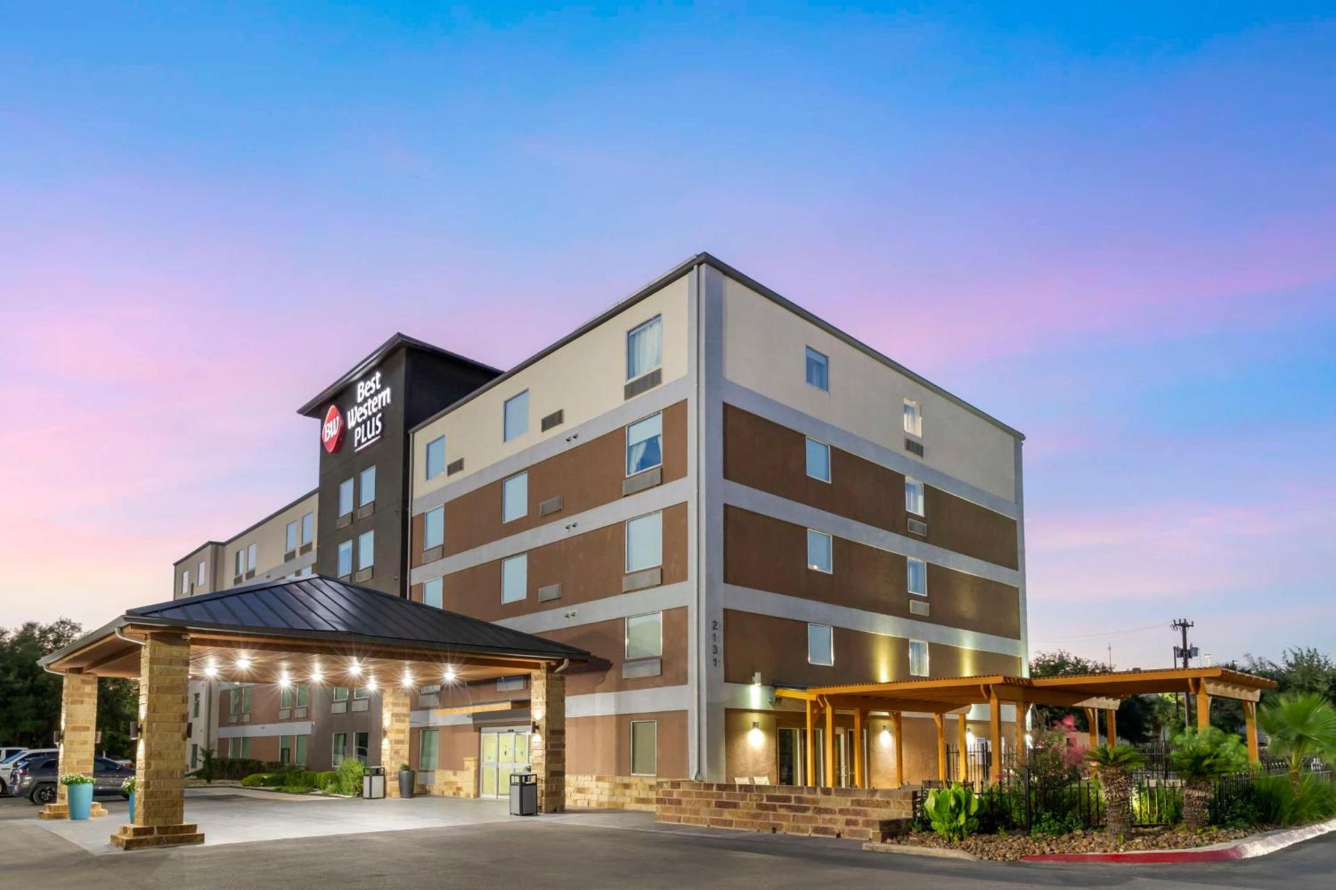 Best Western Plus Downtown North photo 1