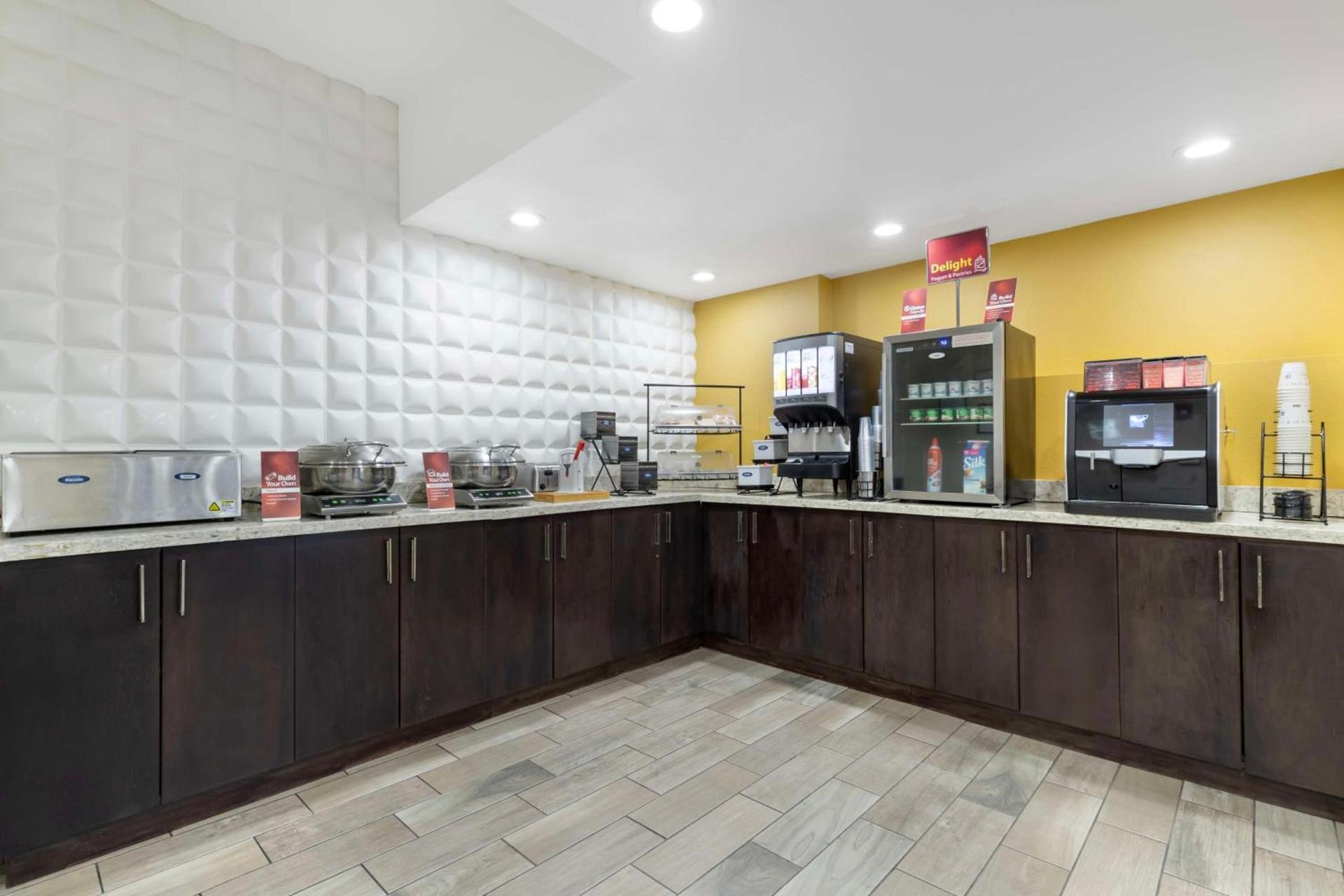 Best Western Plus Downtown North photo 5