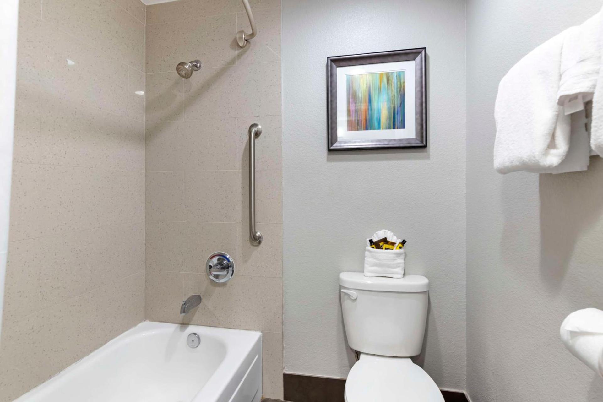 Best Western Plus Downtown North photo 11