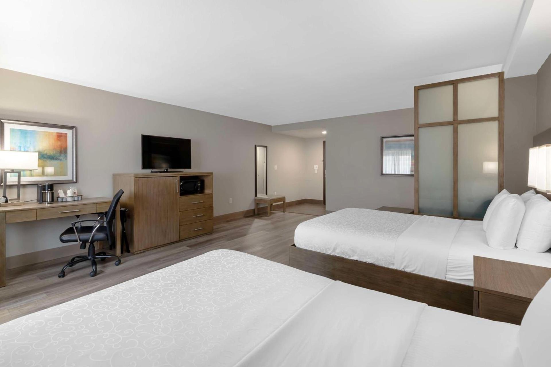 Best Western Plus Downtown North photo 13