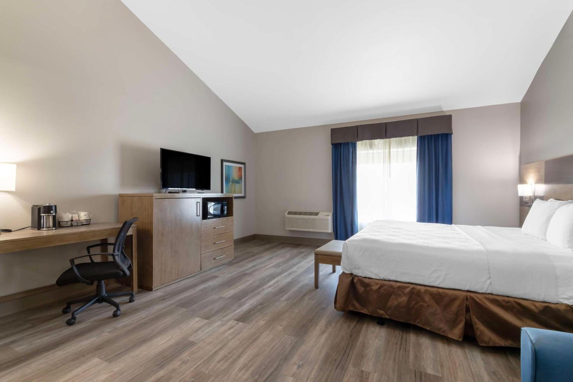 Best Western Plus Downtown North photo 21