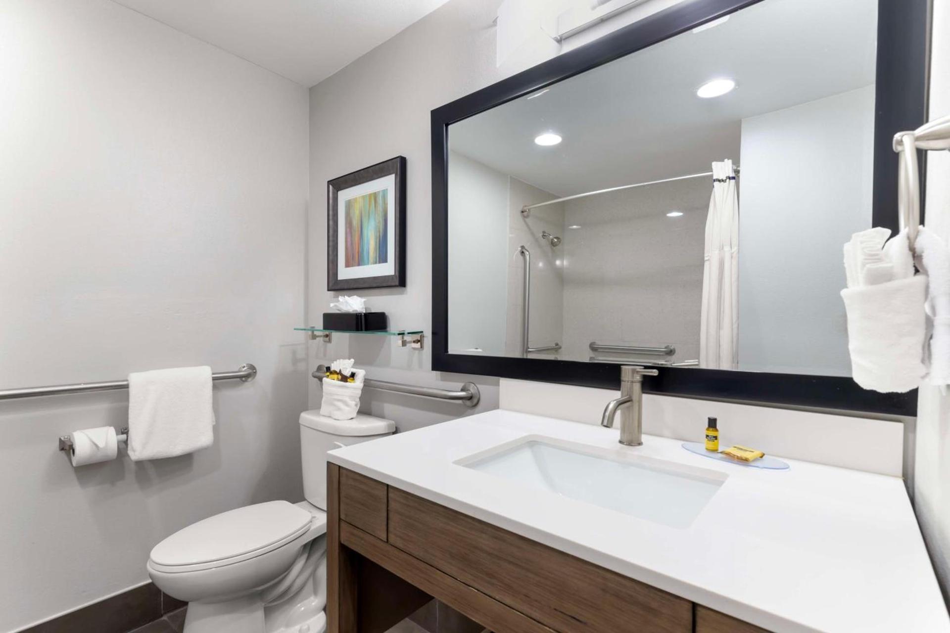 Best Western Plus Downtown North photo 26