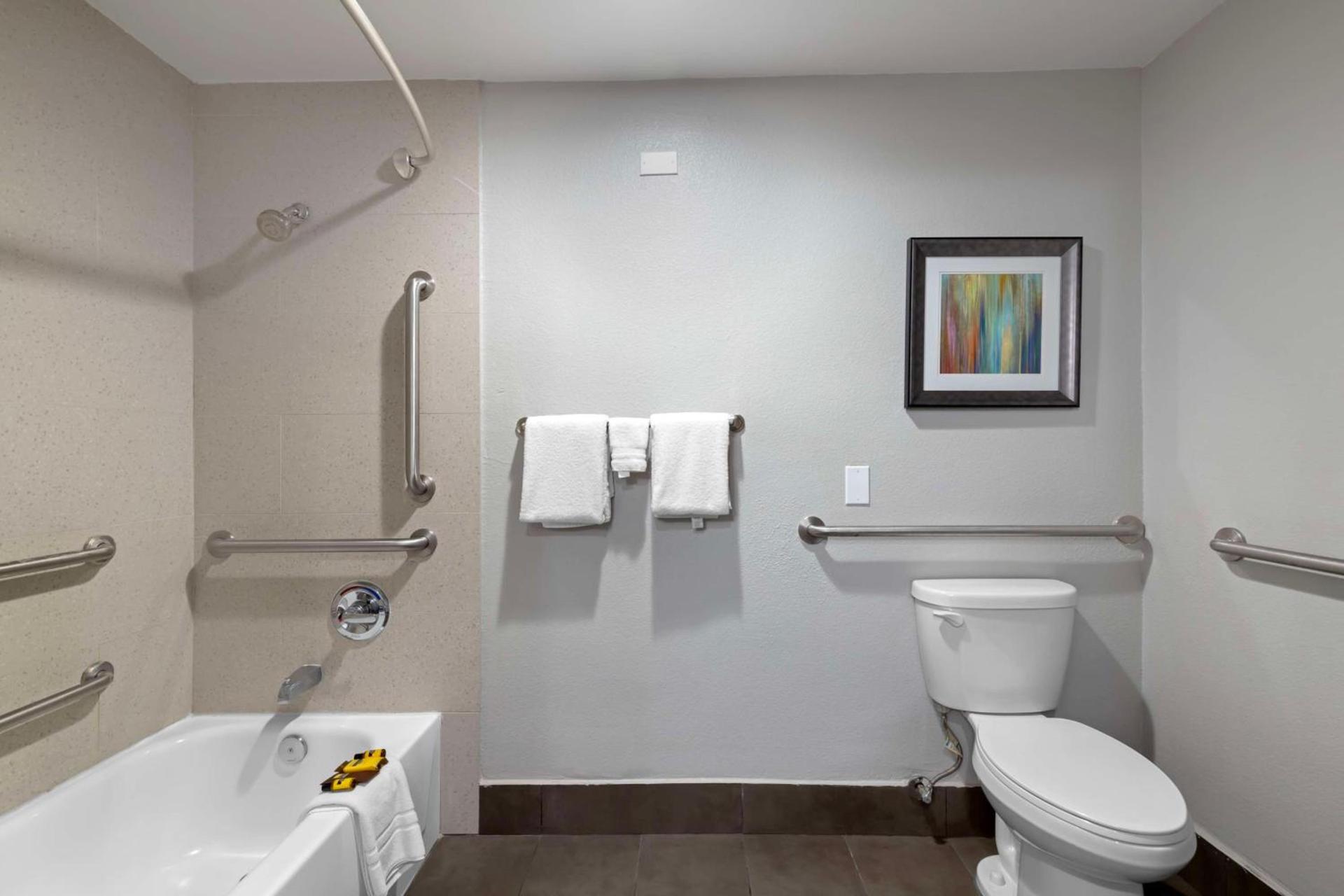 Best Western Plus Downtown North photo 28