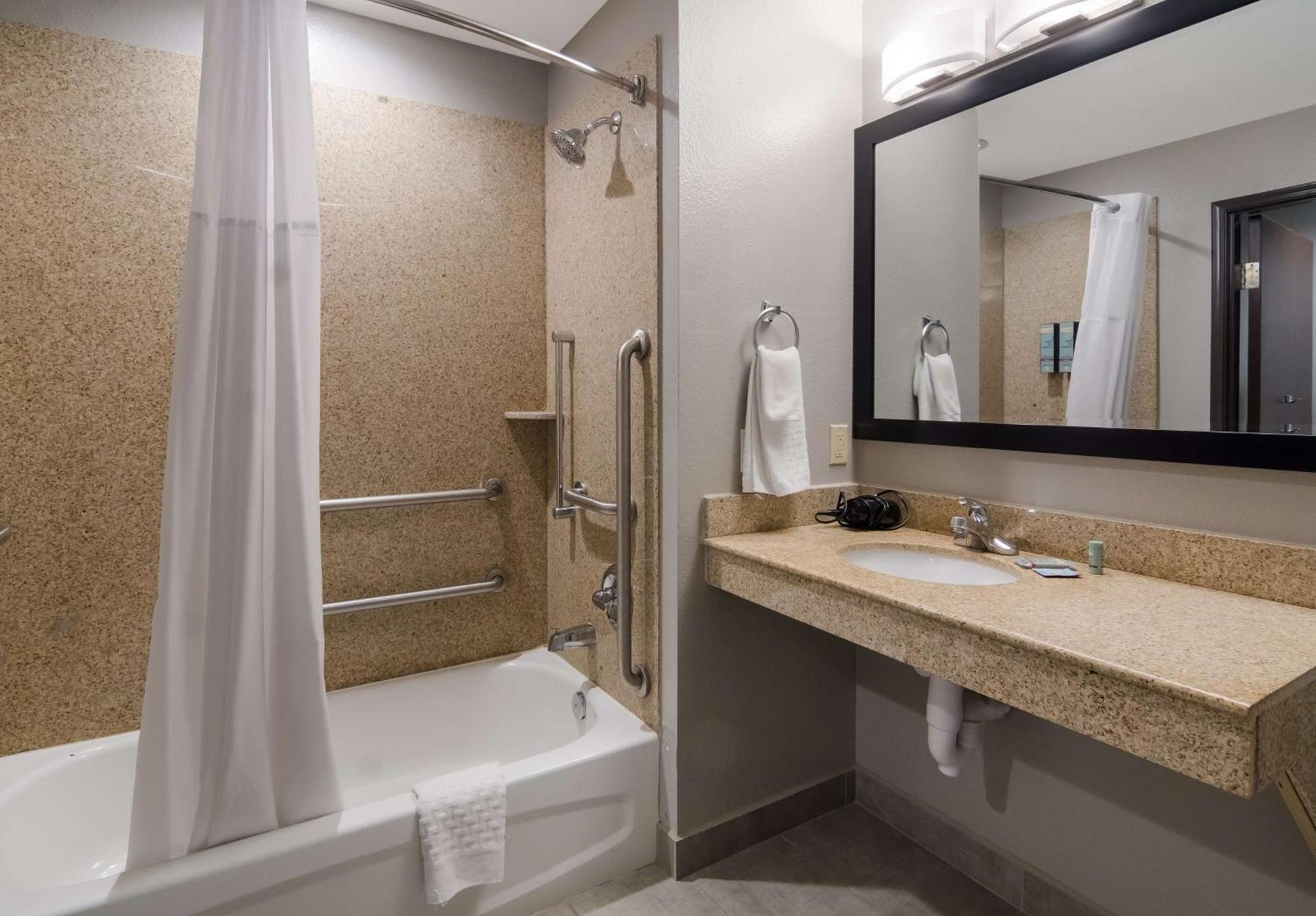 Best Western Eastland photo 25
