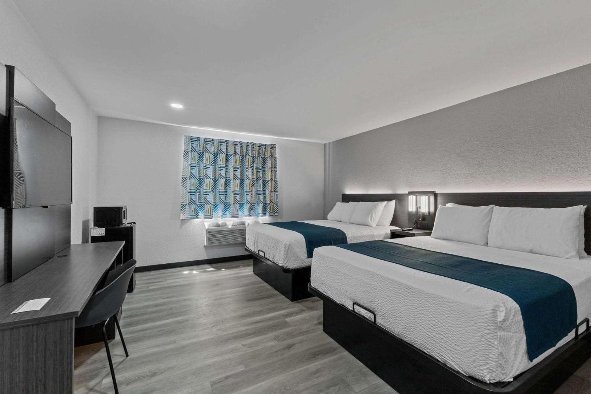 Motel 6 Brighton CO Denver Northeast photo 4