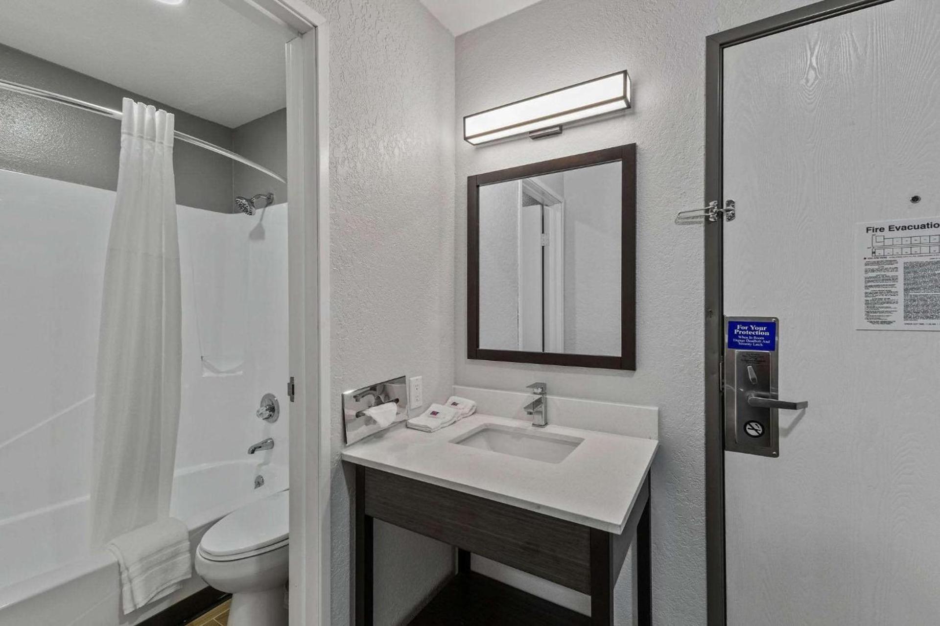 Motel 6 Brighton CO Denver Northeast photo 14