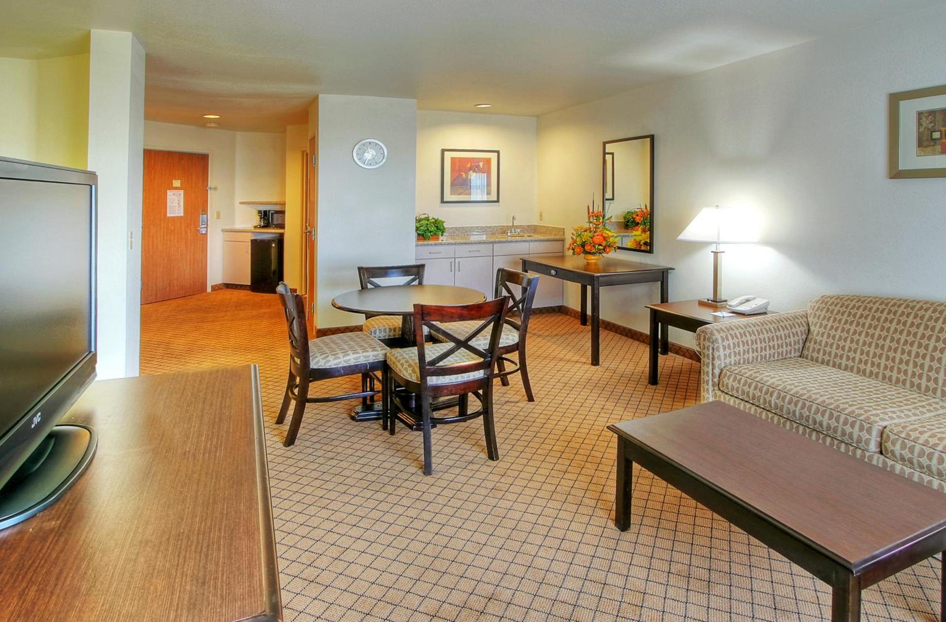 Baymont by Wyndham Roswell photo 28