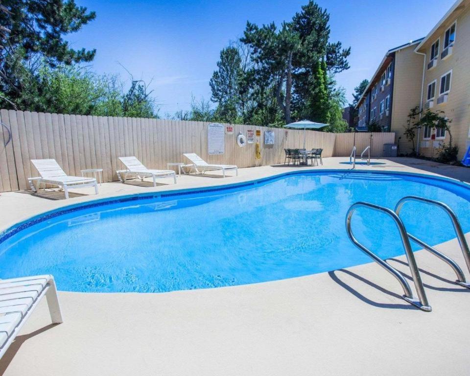 Quality Inn Kirkland — hotel in Kirkland
