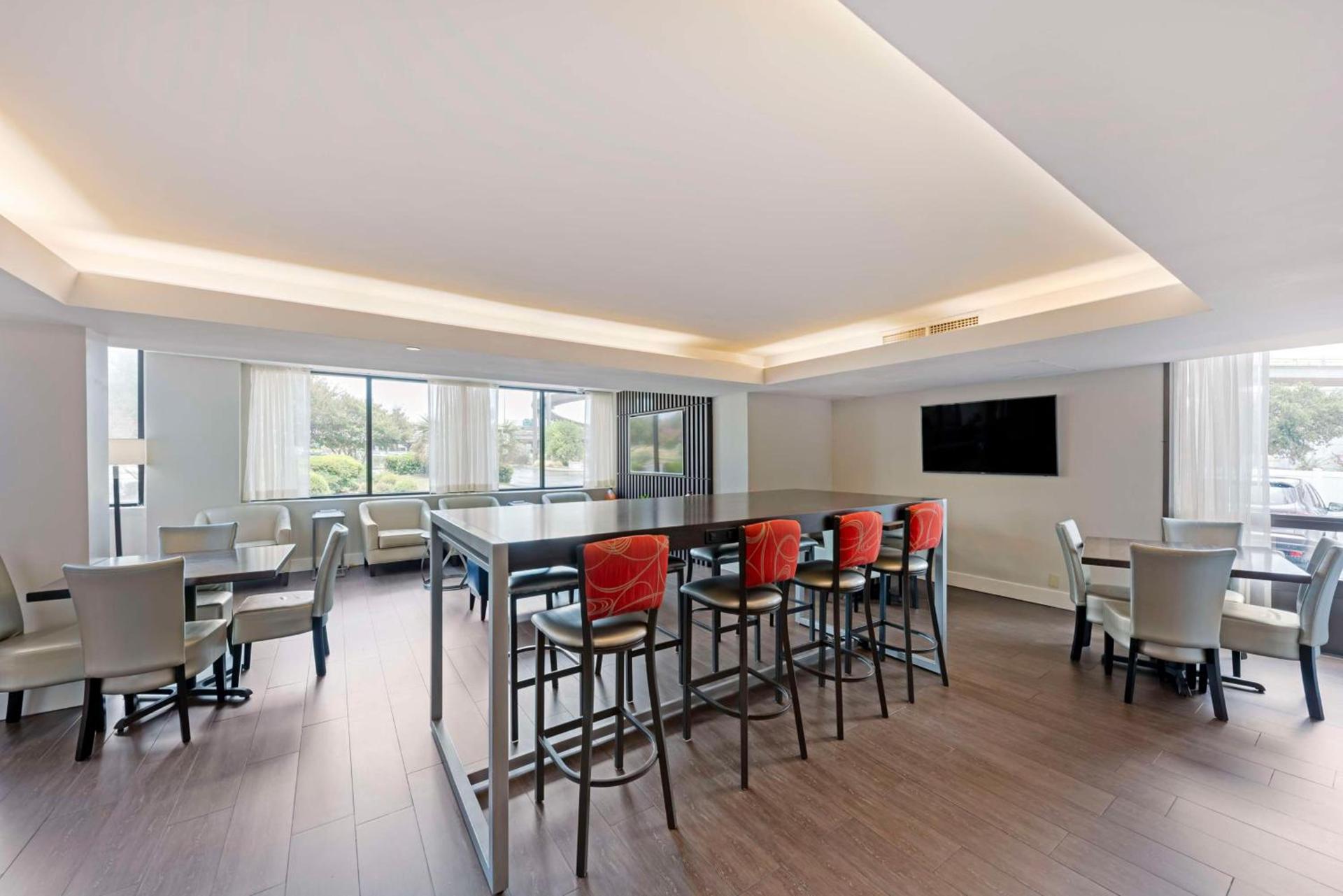 Best Western Plus Austin Central photo 7