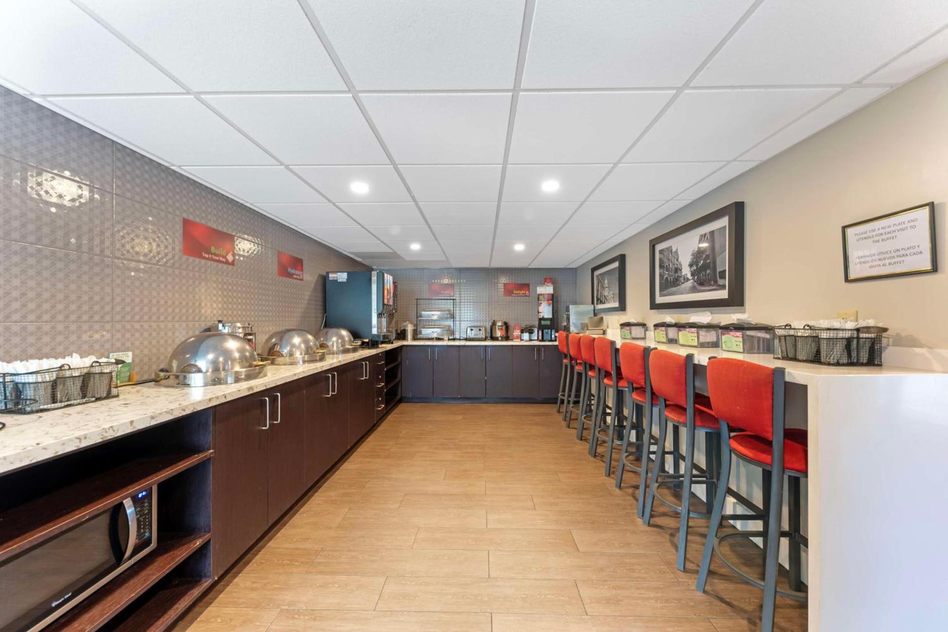 Best Western Plus Austin Central photo 6