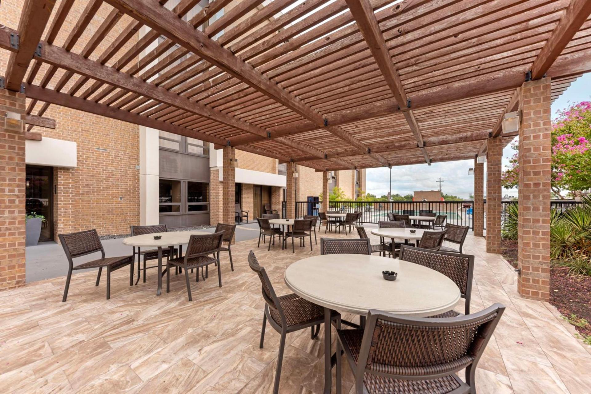 Best Western Plus Austin Central photo 3