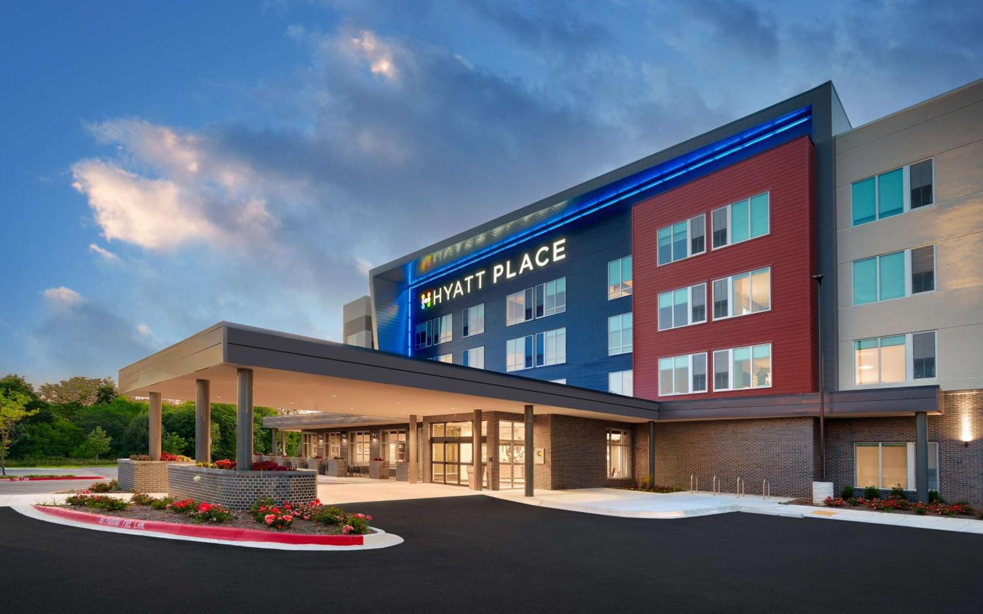 Hyatt Place Fayetteville/Springdale photo 16