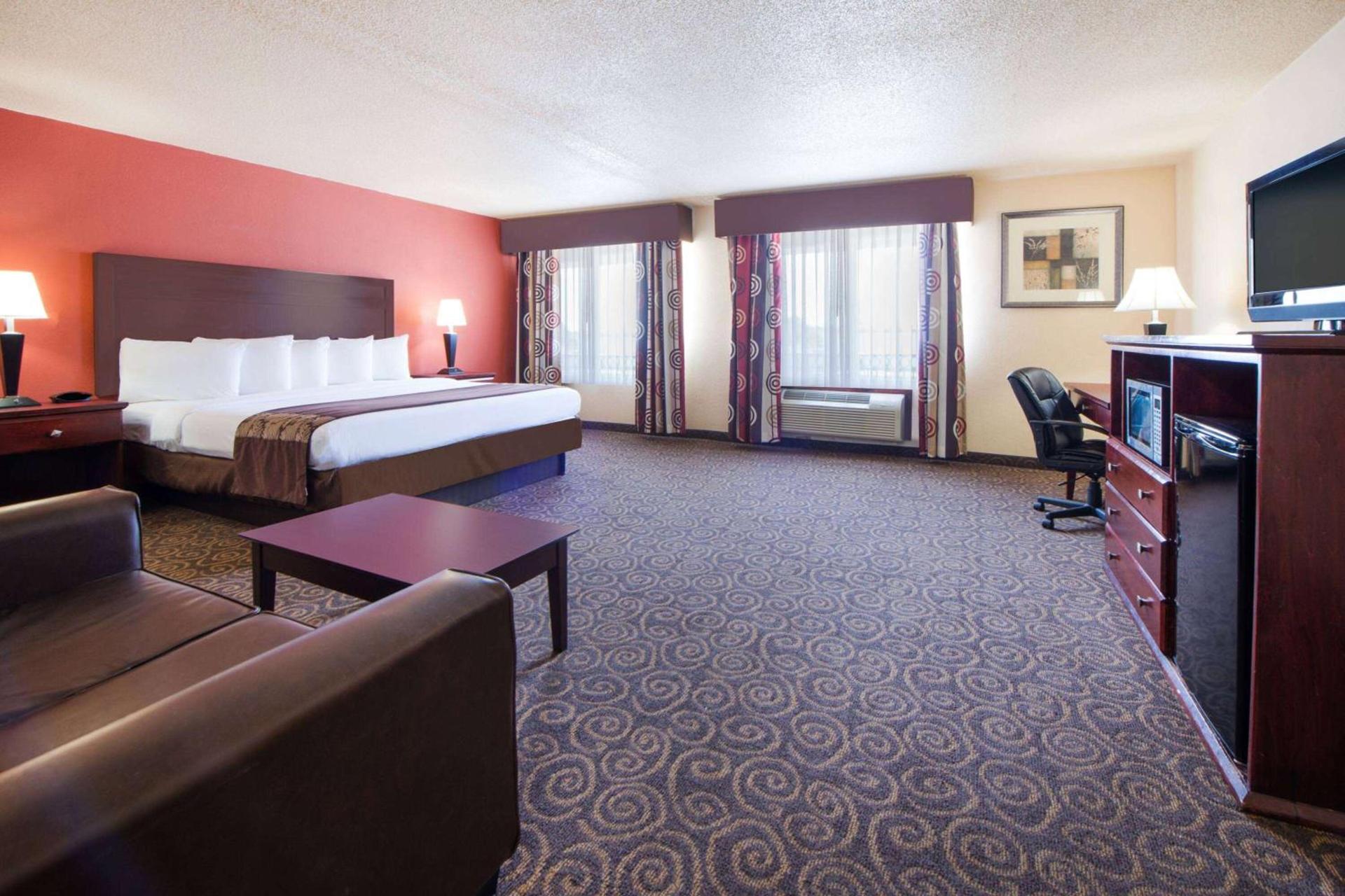 Travelodge by Wyndham Enid photo 7