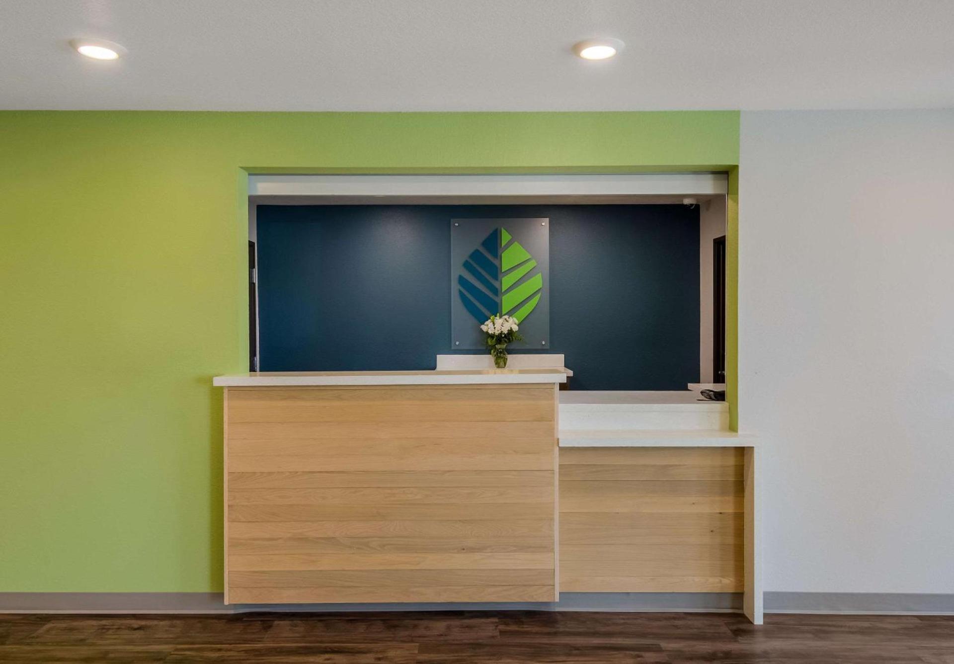 WoodSpring Suites Roanoke photo 7