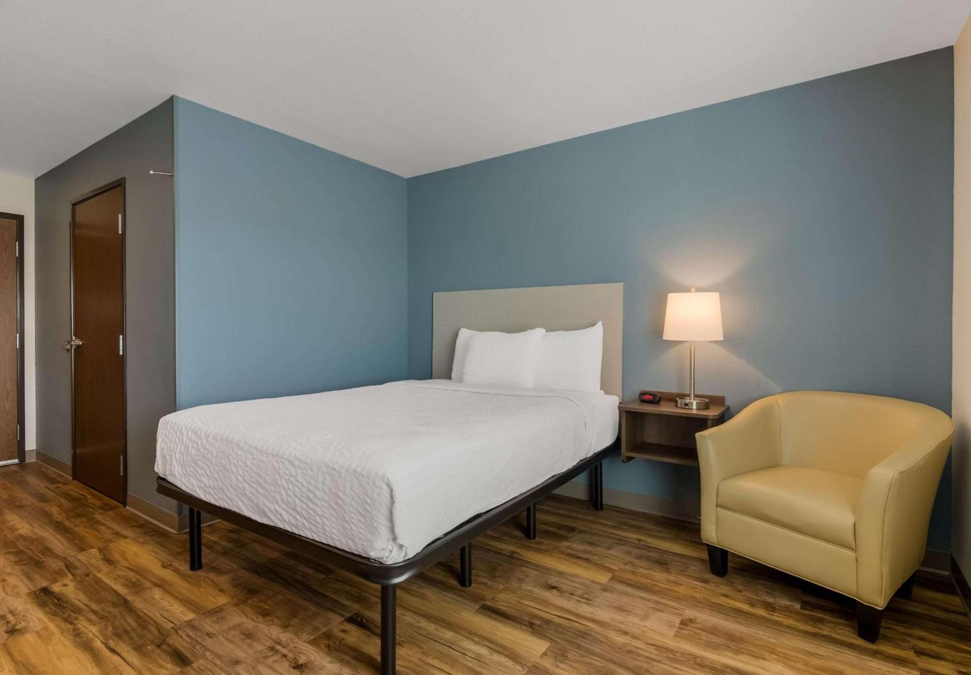 WoodSpring Suites Roanoke photo 20
