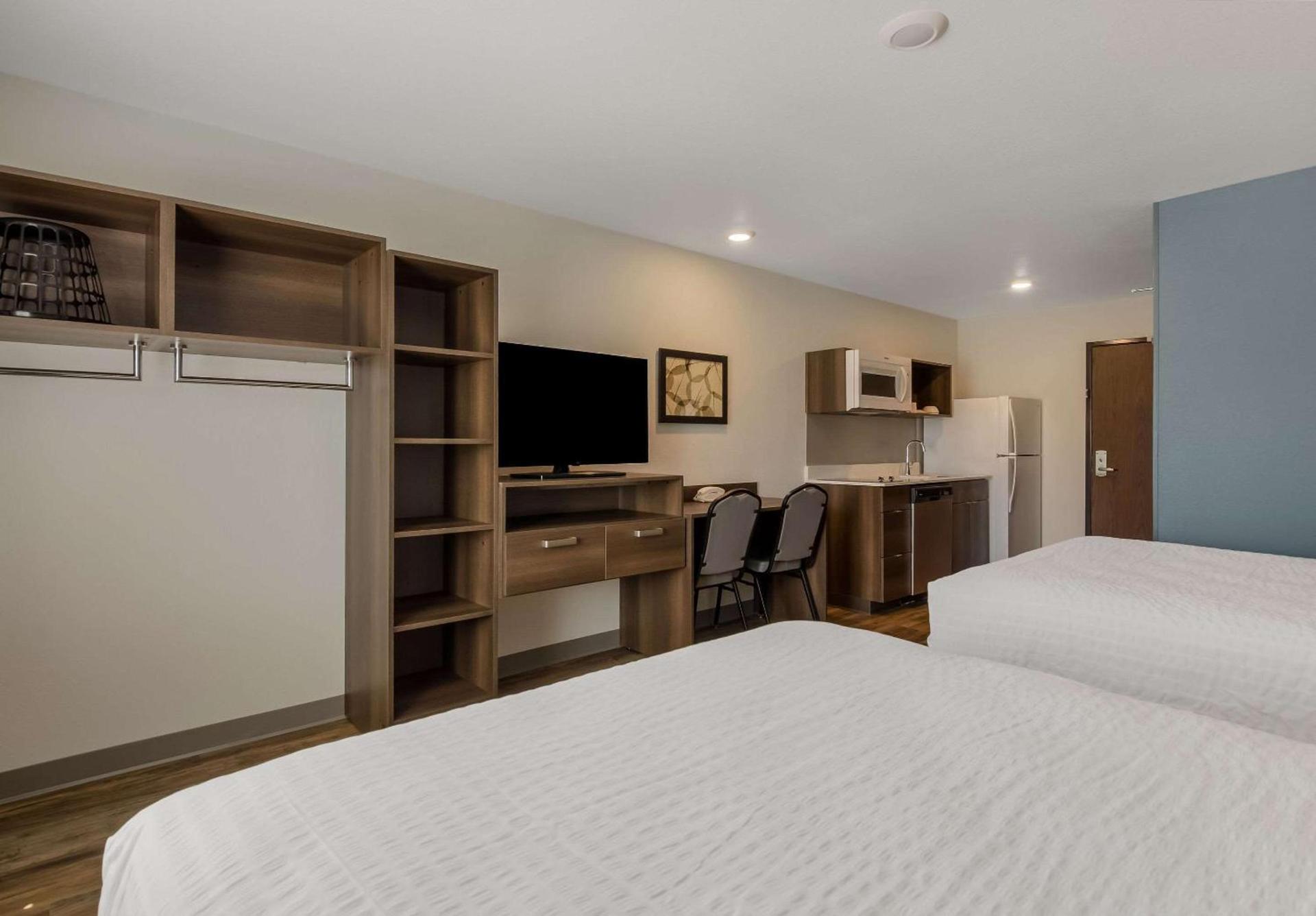 WoodSpring Suites Roanoke photo 24