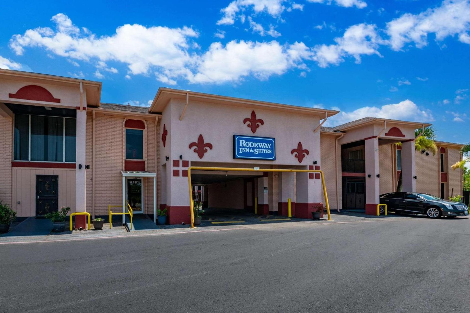 Relax Inn & Suites photo 13