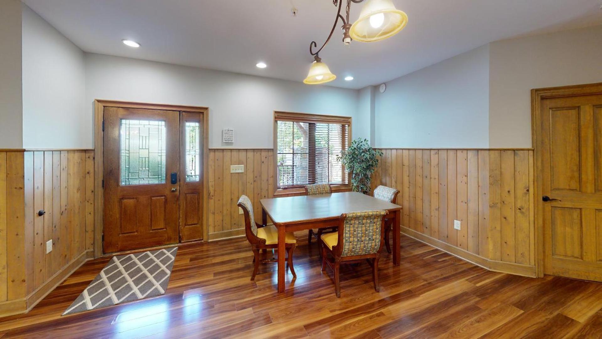 Viewpoint Condominiums photo 74
