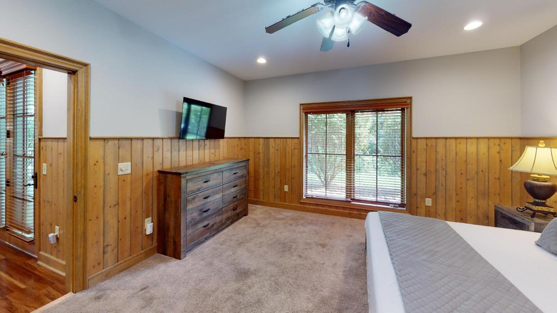 Viewpoint Condominiums photo 84