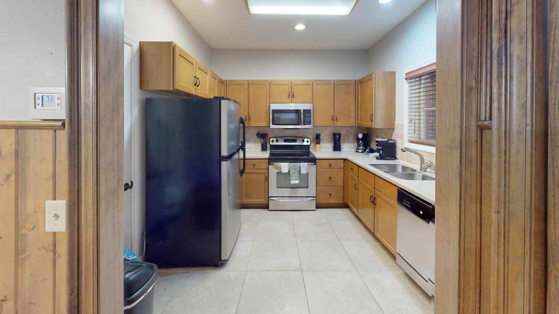 Viewpoint Condominiums photo 78