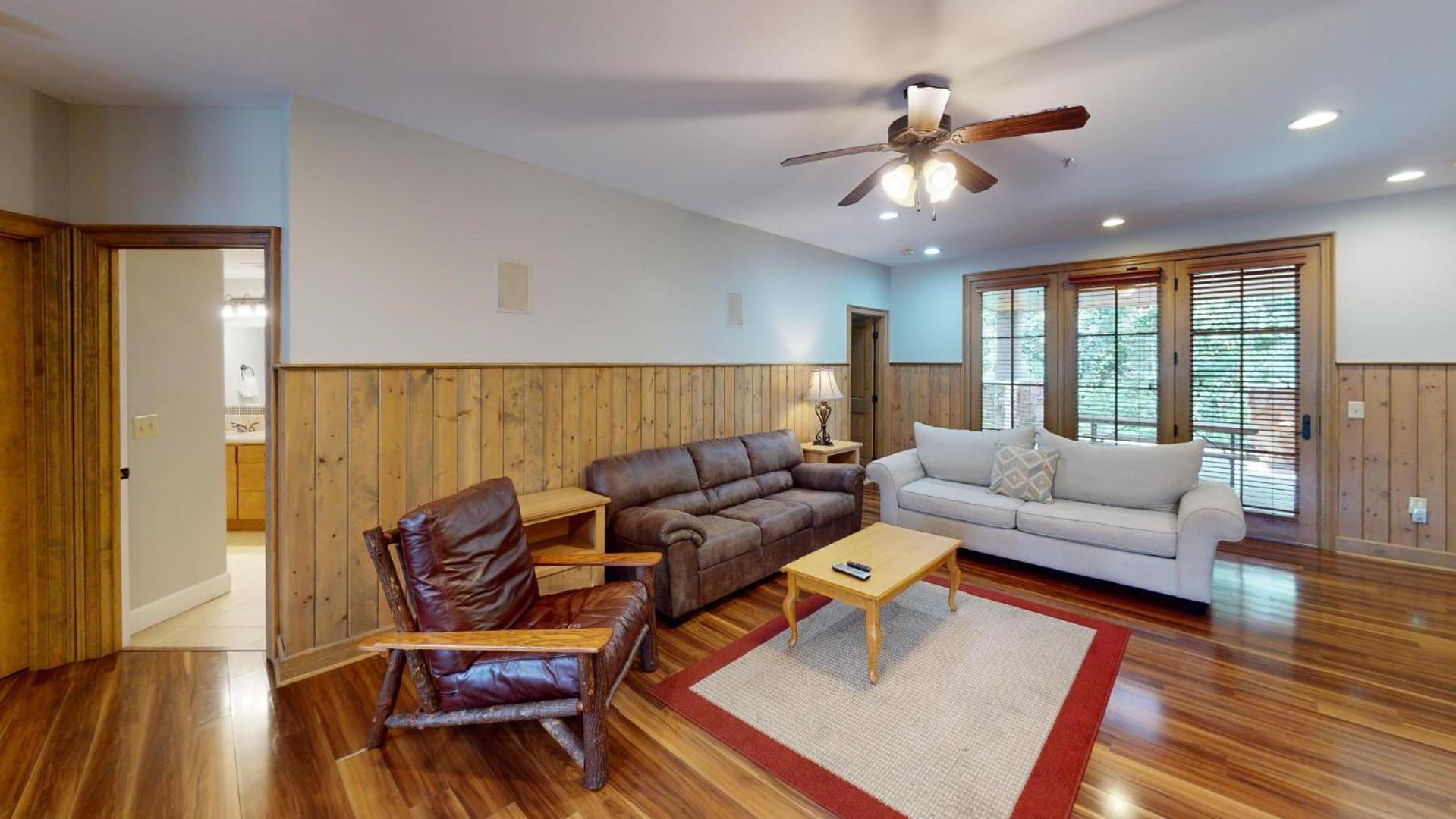 Viewpoint Condominiums photo 72