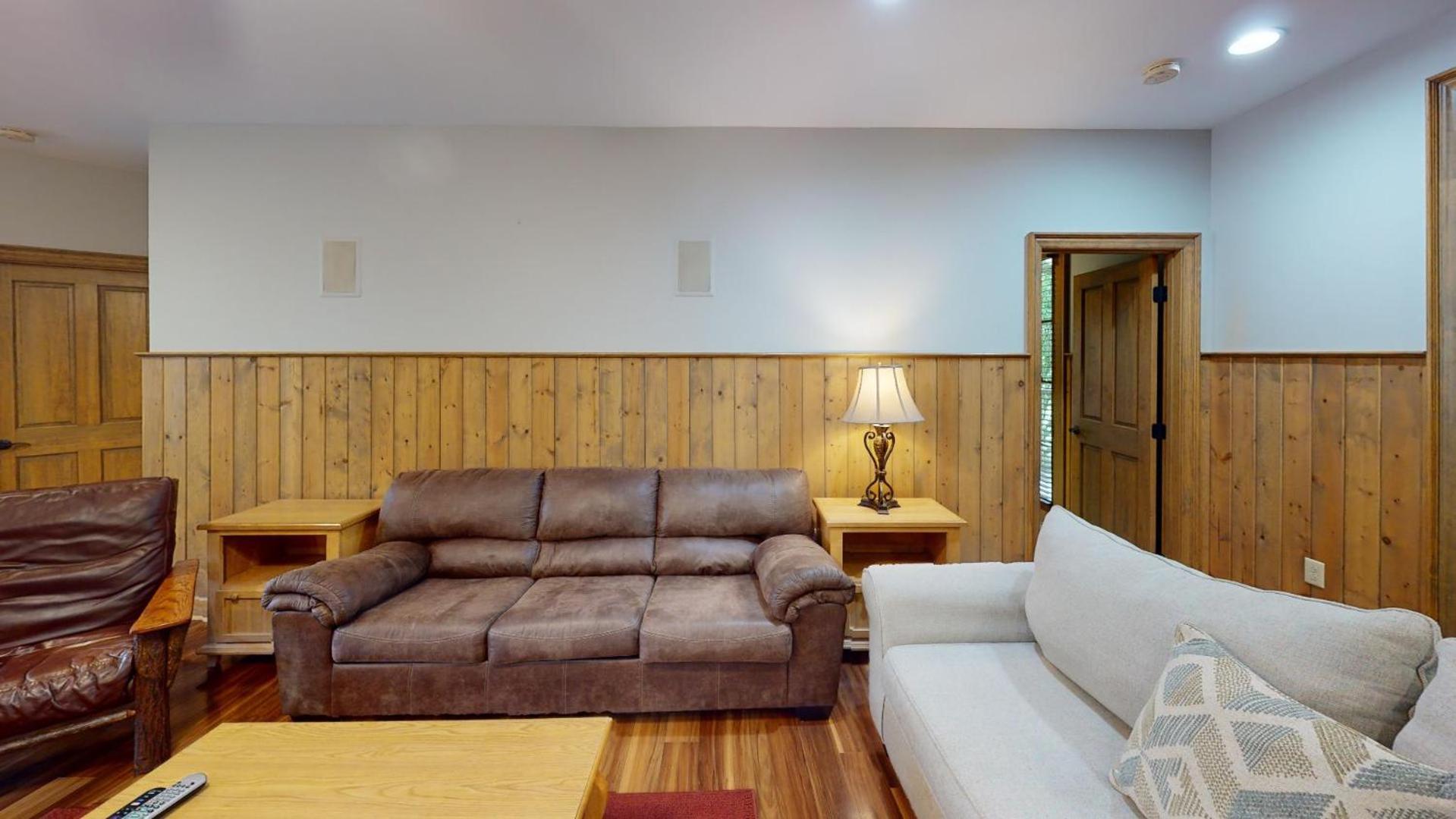 Viewpoint Condominiums photo 73