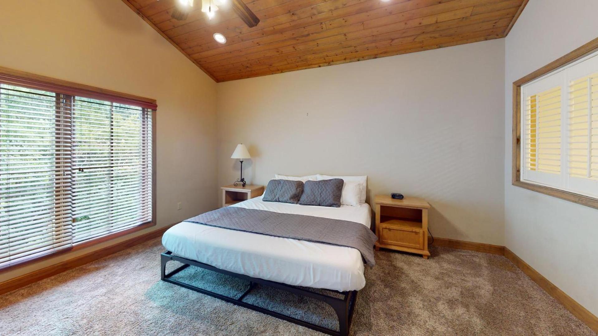 Viewpoint Condominiums photo 40