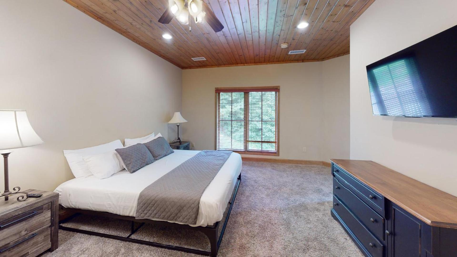 Viewpoint Condominiums photo 43