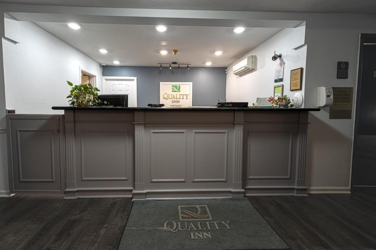 Quality Inn & Suites Tulare photo 5