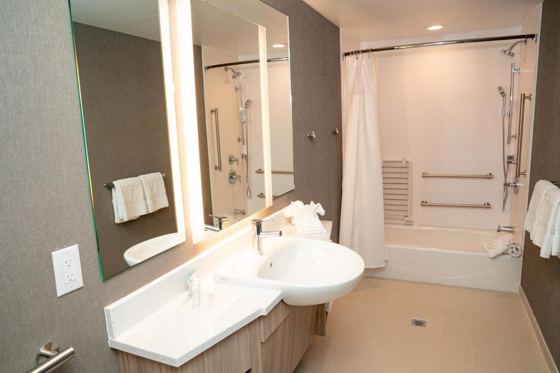 SpringHill Suites by Marriott Woodbridge photo 2