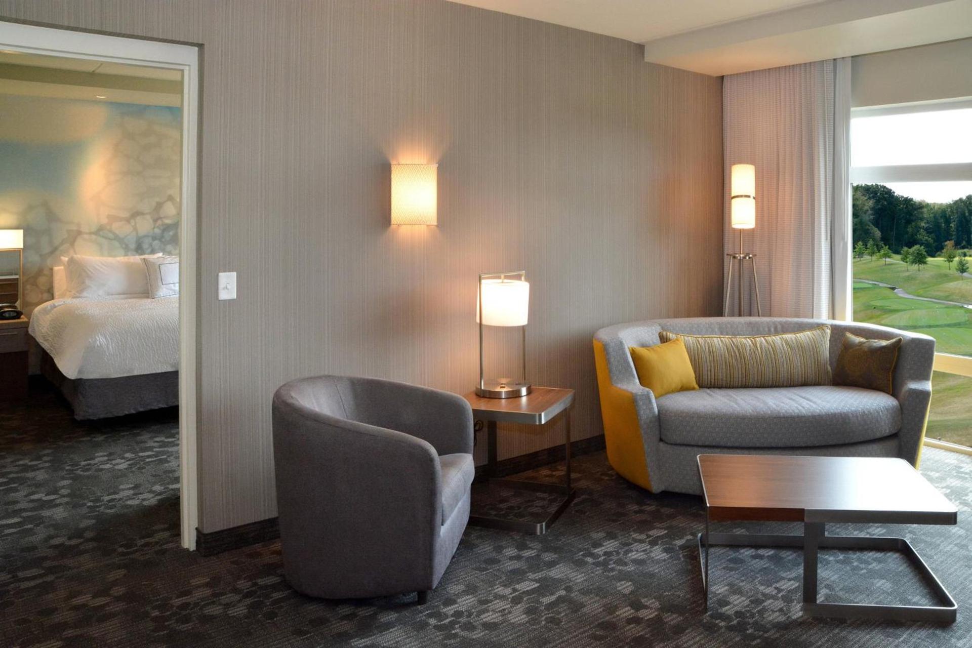 Courtyard by Marriott Youngstown Canfield photo 11
