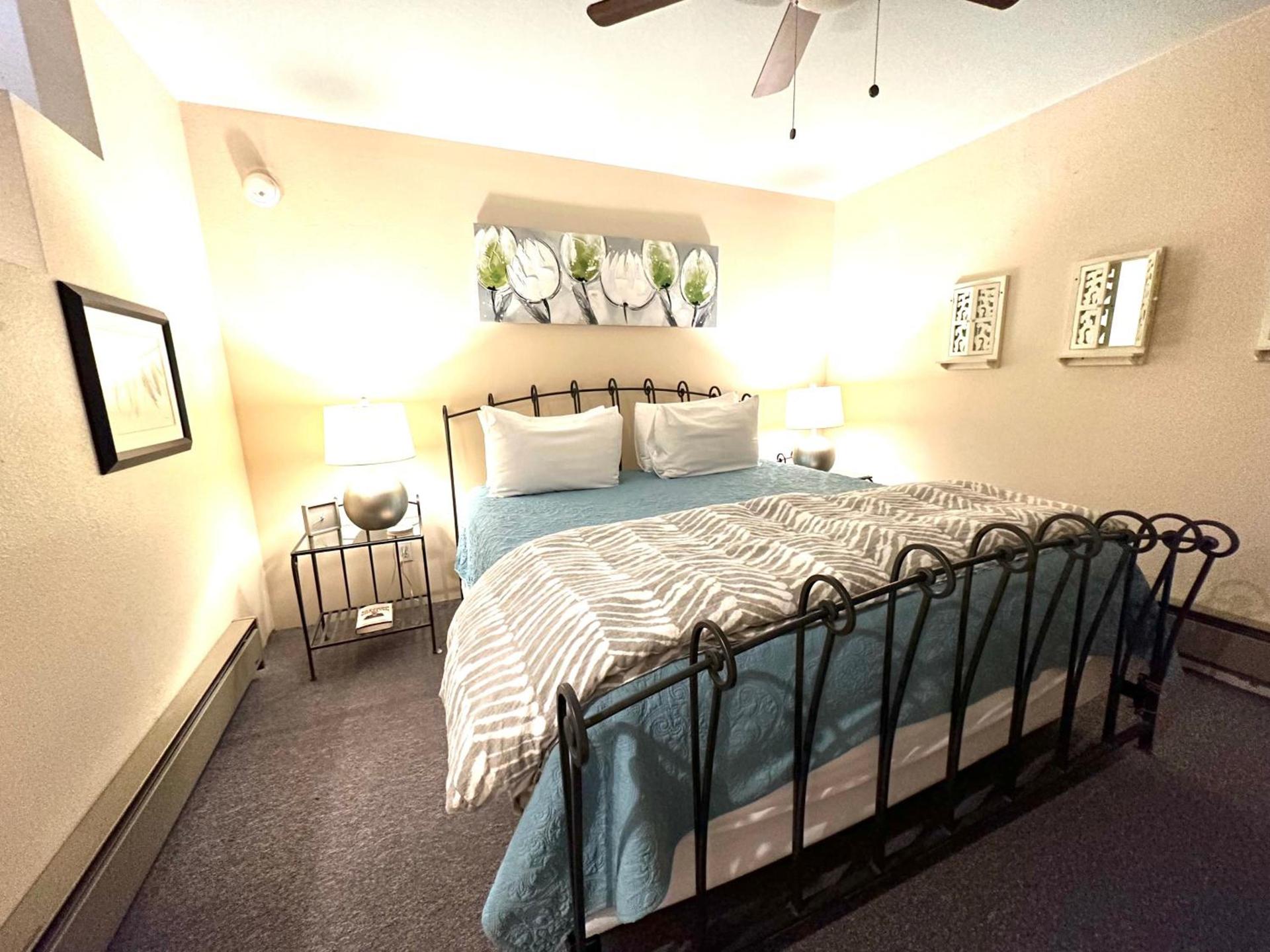 Bisbee Brownstone Suites photo 88