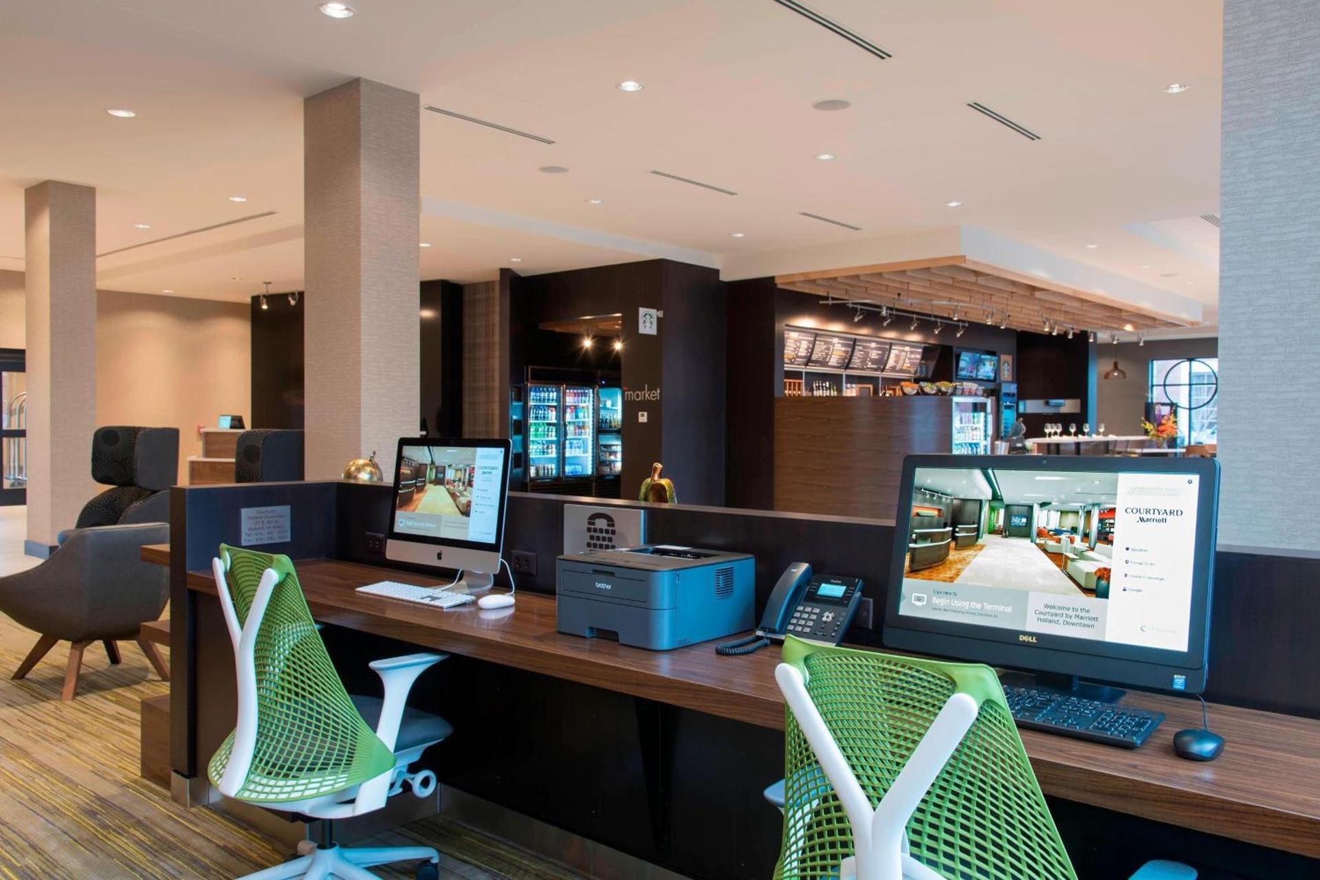 Courtyard by Marriott Holland Downtown photo 15