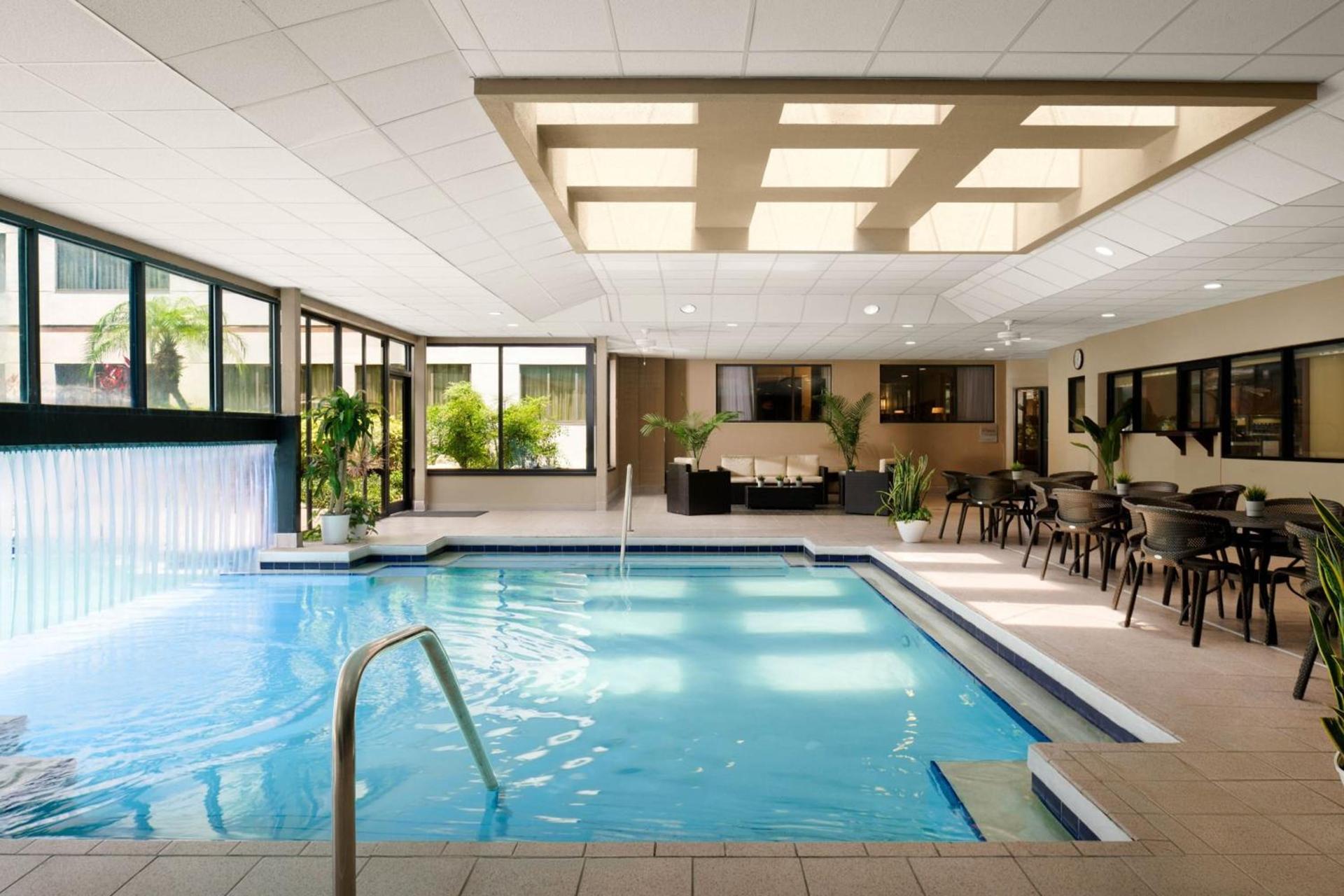 Sheraton Suites Orlando Airport Hotel photo 19