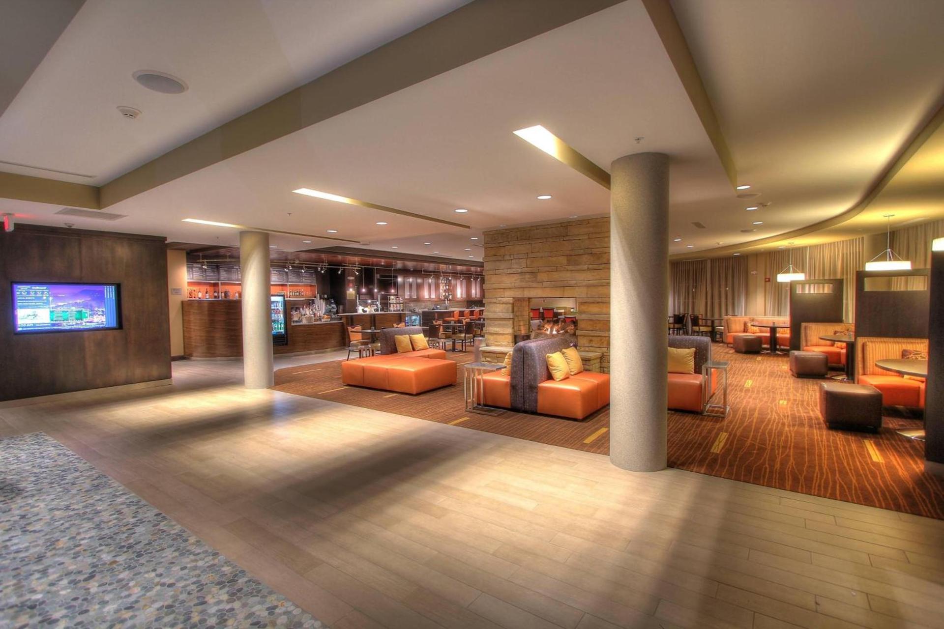 Courtyard by Marriott Gatlinburg Downtown photo 2