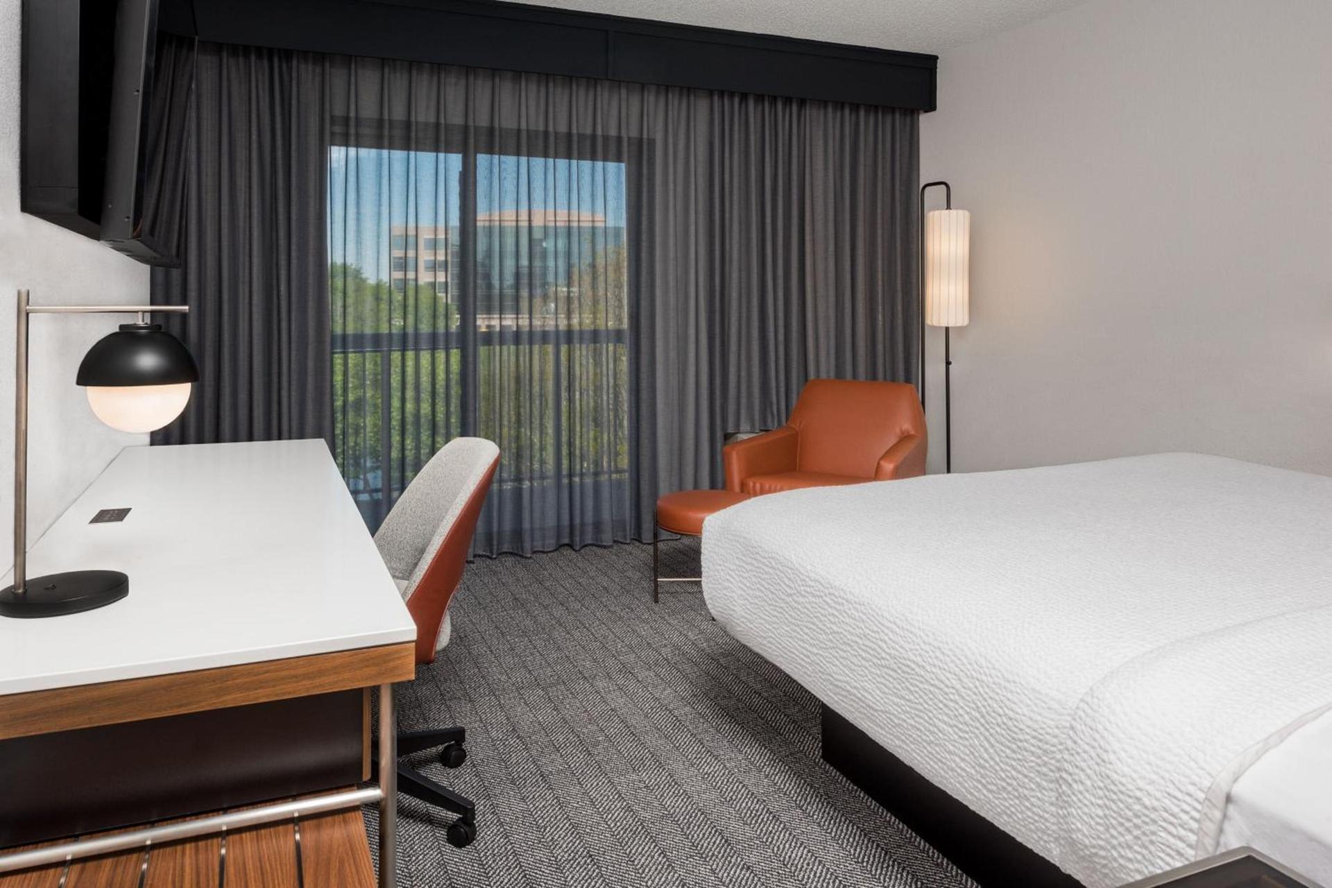 Courtyard by Marriott Charlotte Ballantyne photo 29