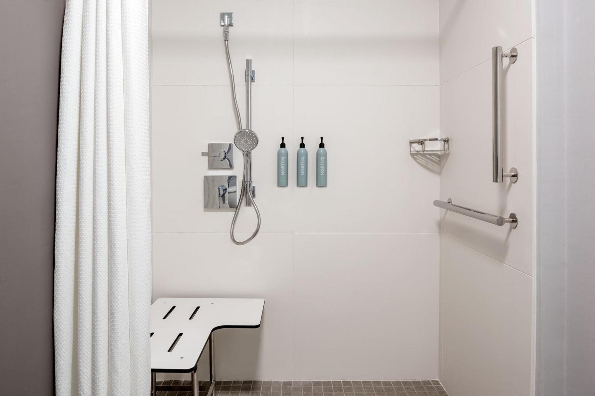 Courtyard by Marriott Charlotte Ballantyne photo 34