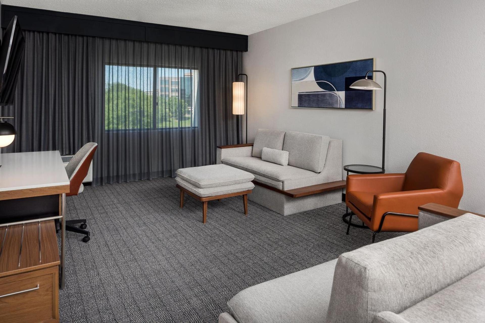 Courtyard by Marriott Charlotte Ballantyne photo 37