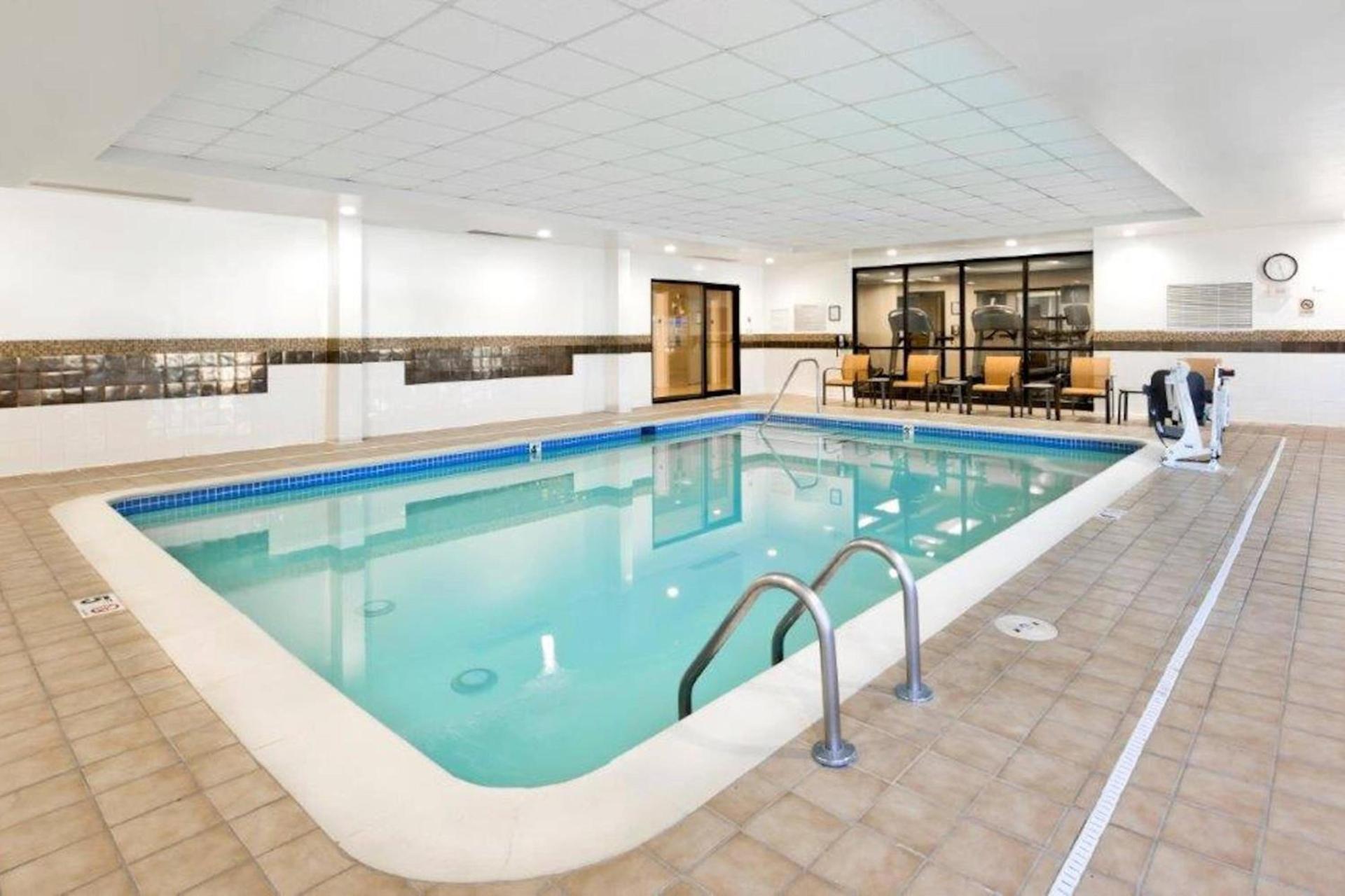Courtyard by Marriott Charlotte Ballantyne photo 60