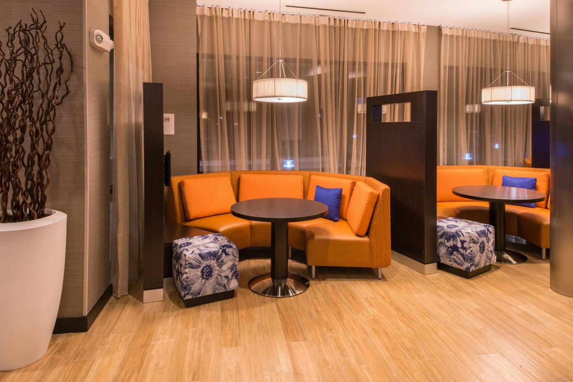 Courtyard by Marriott Jacksonville photo 16