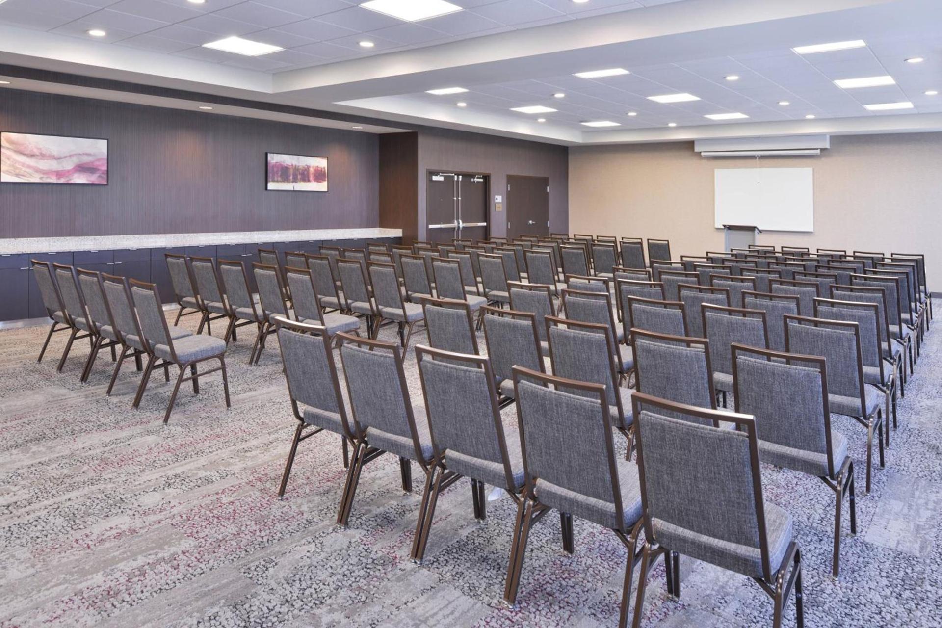 Courtyard by Marriott Columbus Grove City photo 53